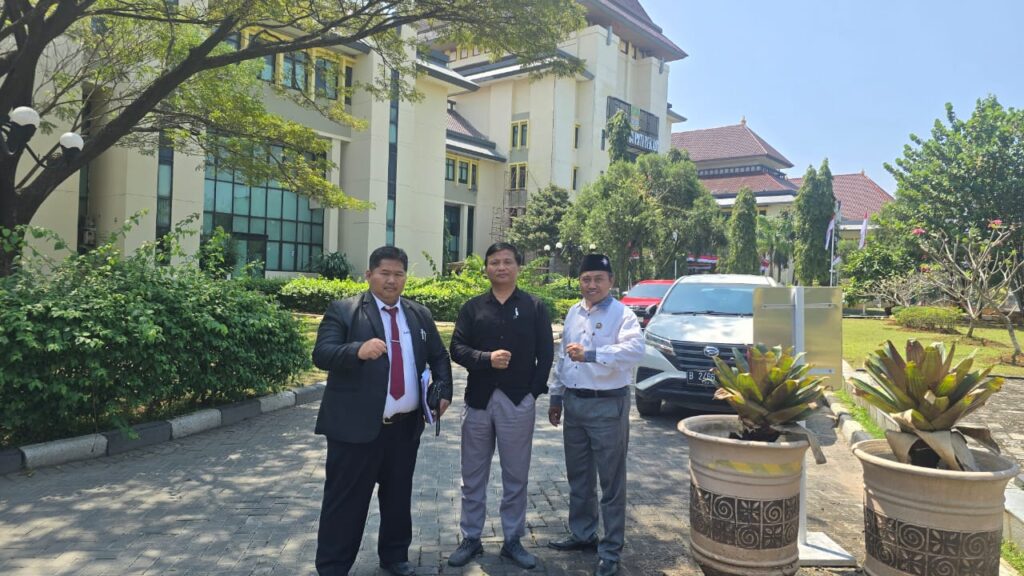 KUNJUNGAN BERGENGSI Ketua Cabang PSHT Kabupaten Bekasi, Tegaskan Legalitas, Disambut Hangat Kabag Hukum Bupati Bekasi