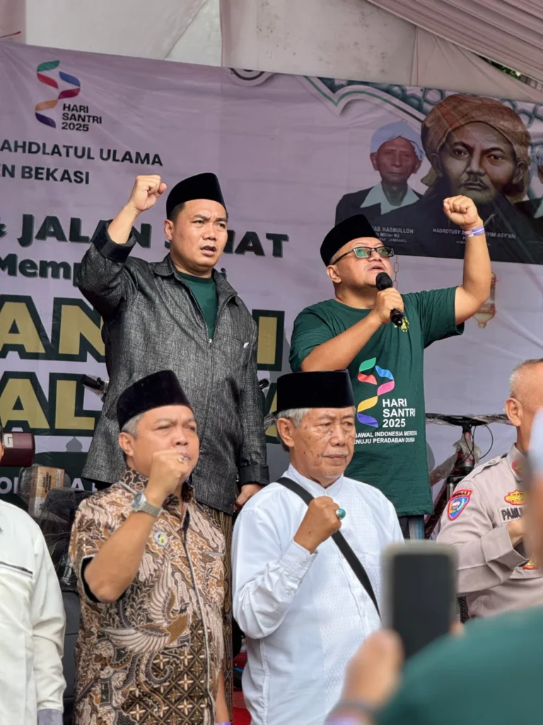 Ribuan Santri Warnai Grand Wisata Bekasi – Semangat Kebangsaan dan Keislaman Bergema di Hari Santri Nasional 2025