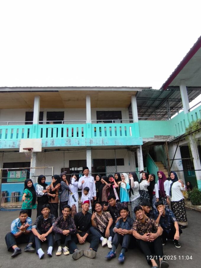 SMK Darma Asih Serang Baru Gelar Fashion Show Bernuansa Nasionalisme Semarak Hari Pahlawan